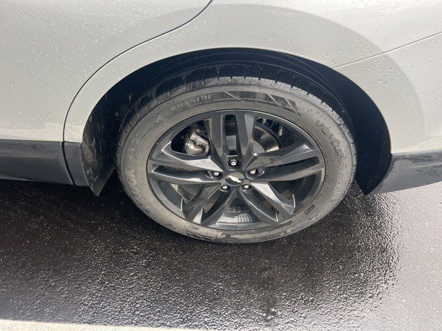 Used 2020 Chevrolet Equinox LT w/ Sport Edition image 7