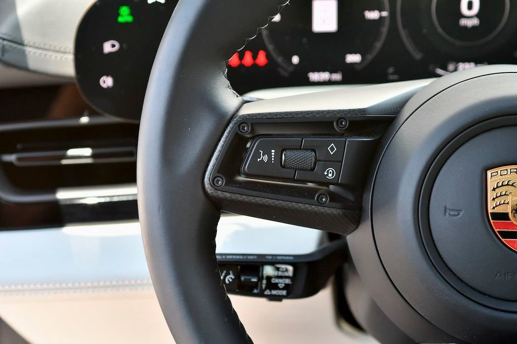 Used 2020 Porsche Taycan 4S image 43