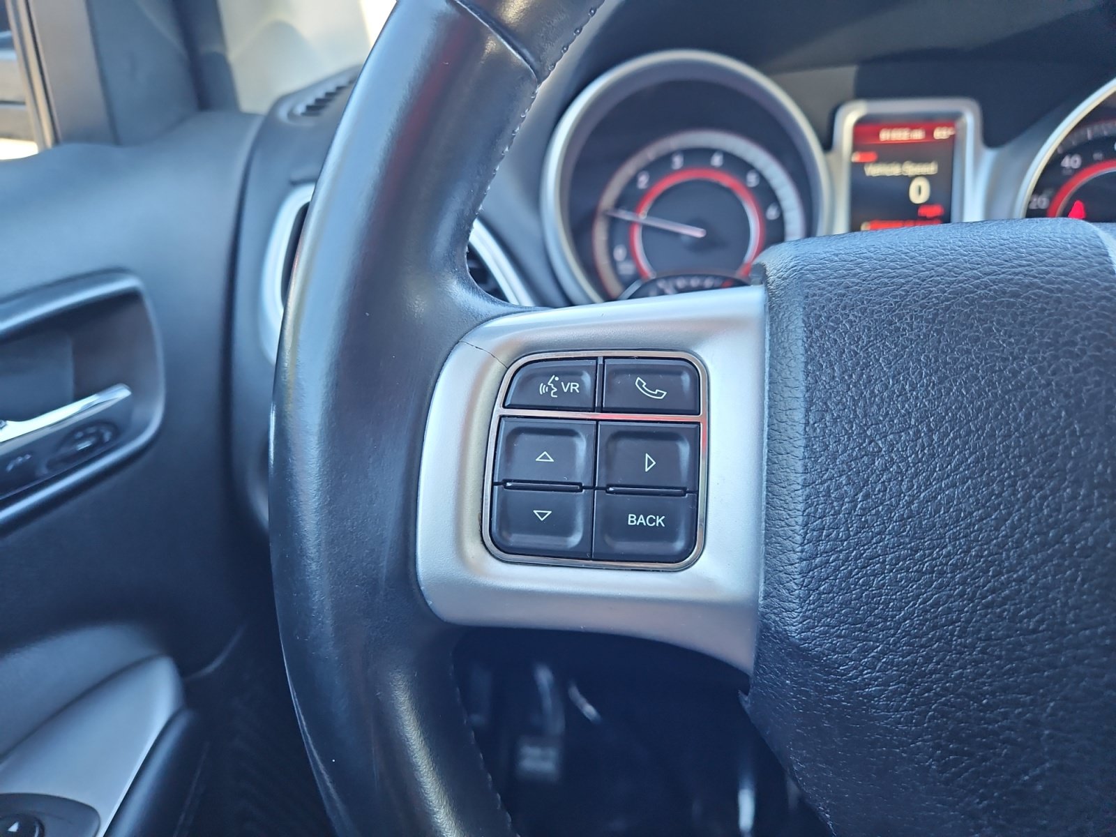 Used 2018 Dodge Journey SE w/ Connectivity Group FWD image 25