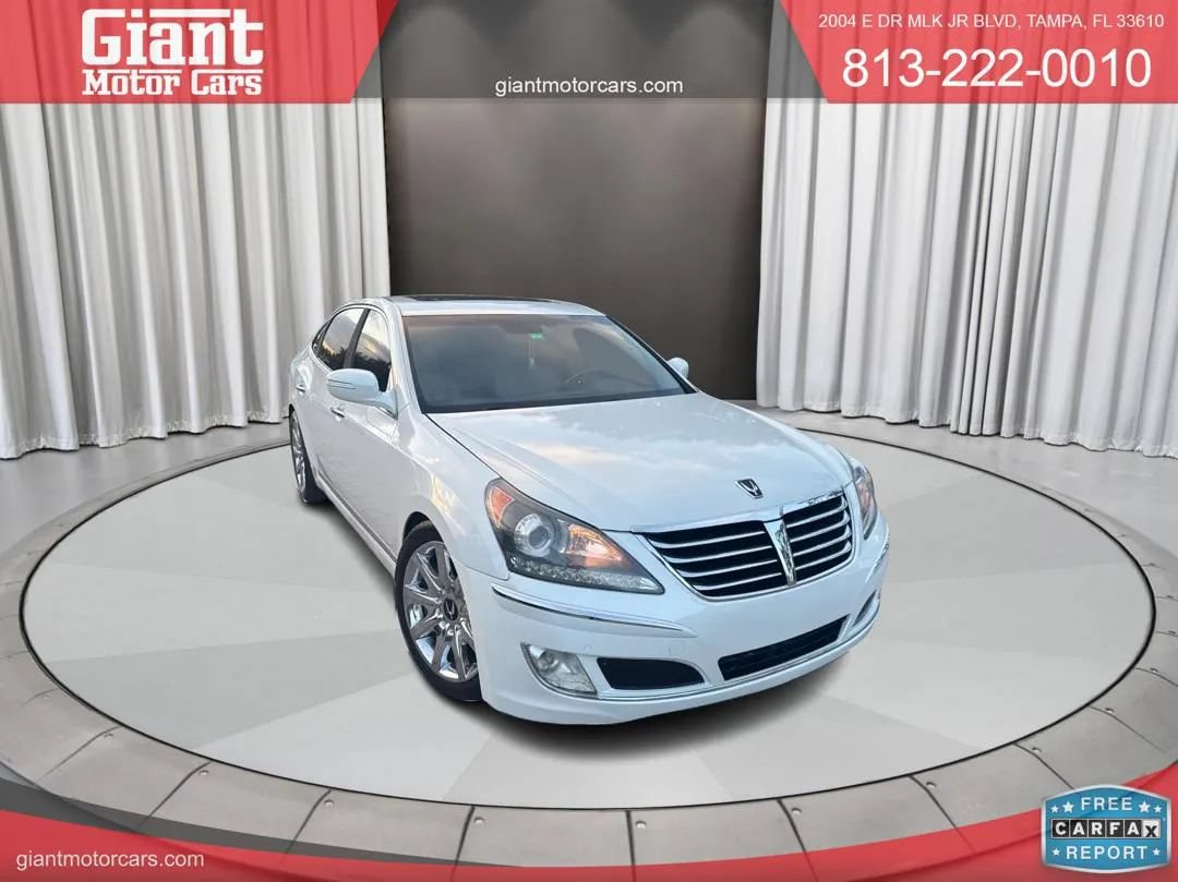 Used 2012 Hyundai Equus Signature RWD image 3