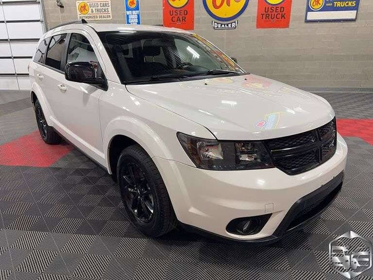 Used 2019 Dodge Journey SE w/ Connectivity Group image 2