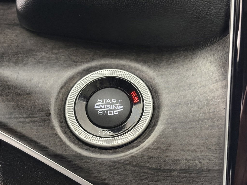 Used 2023 Jeep Grand Cherokee L Limited image 22