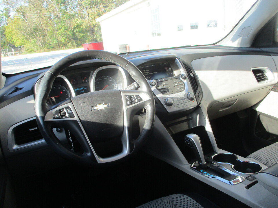 Used 2015 Chevrolet Equinox LT w/ Driver Convenience Package FWD image 7