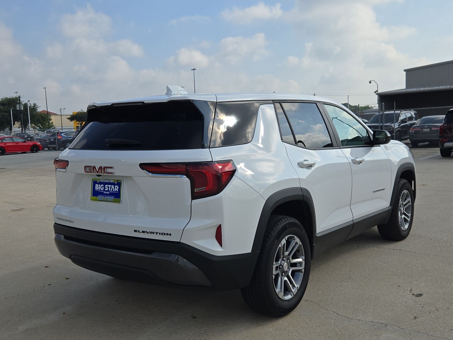 Used 2026 GMC Terrain Elevation FWD image 3