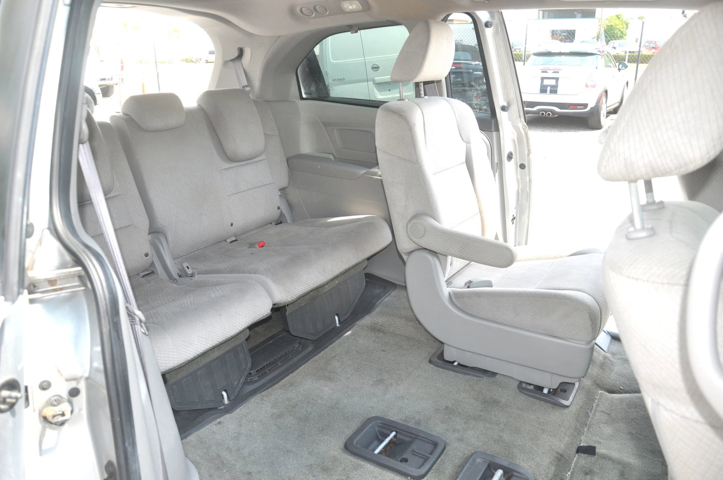 Used 2014 Honda Odyssey LX image 19