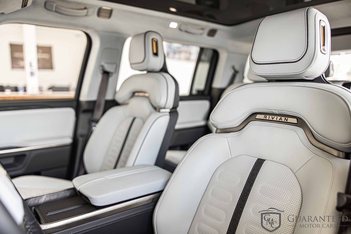 Used 2024 Rivian R1S Adventure image 19