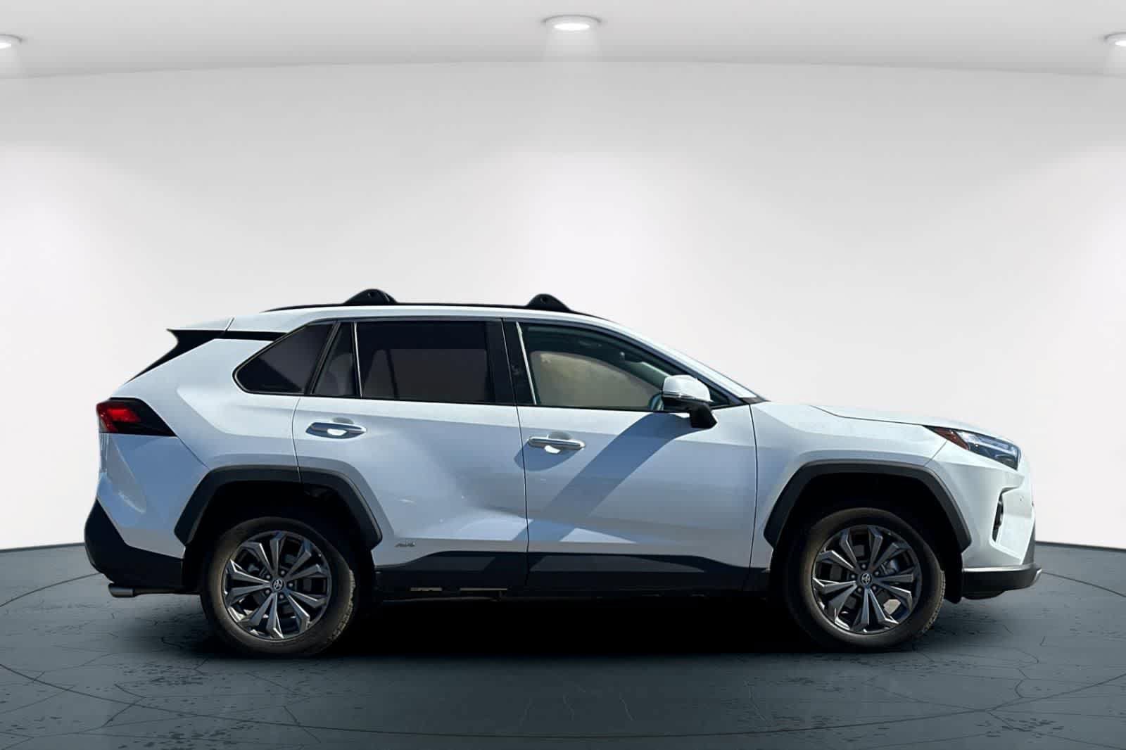 Used 2024 Toyota RAV4 Limited w/ Advanced Technology Package AWD/4WD image 6