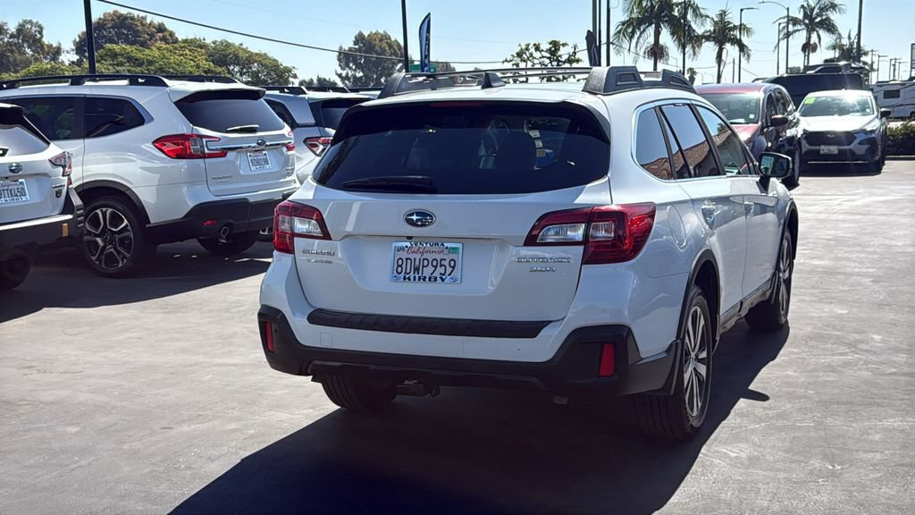 Used 2018 Subaru Outback 3.6R Limited AWD/4WD image 6