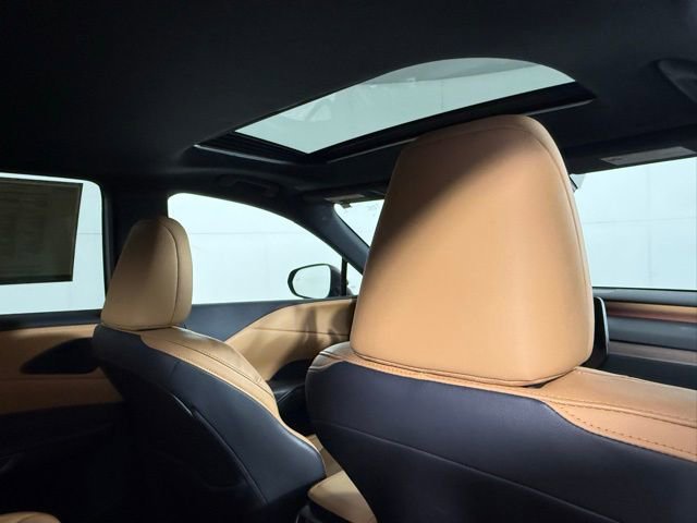 Used 2024 Lexus RX 350 Premium Plus w/ Convenience Package image 30