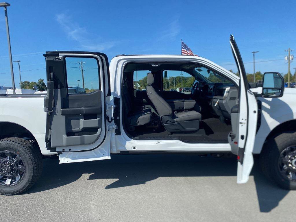 New 2026 Ford F350 XL w/ STX Appearance Package AWD/4WD image 25