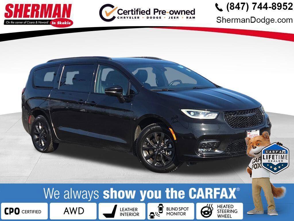 Certified 2021 Chrysler Pacifica Touring-L w/ Uconnect Theater Family Group