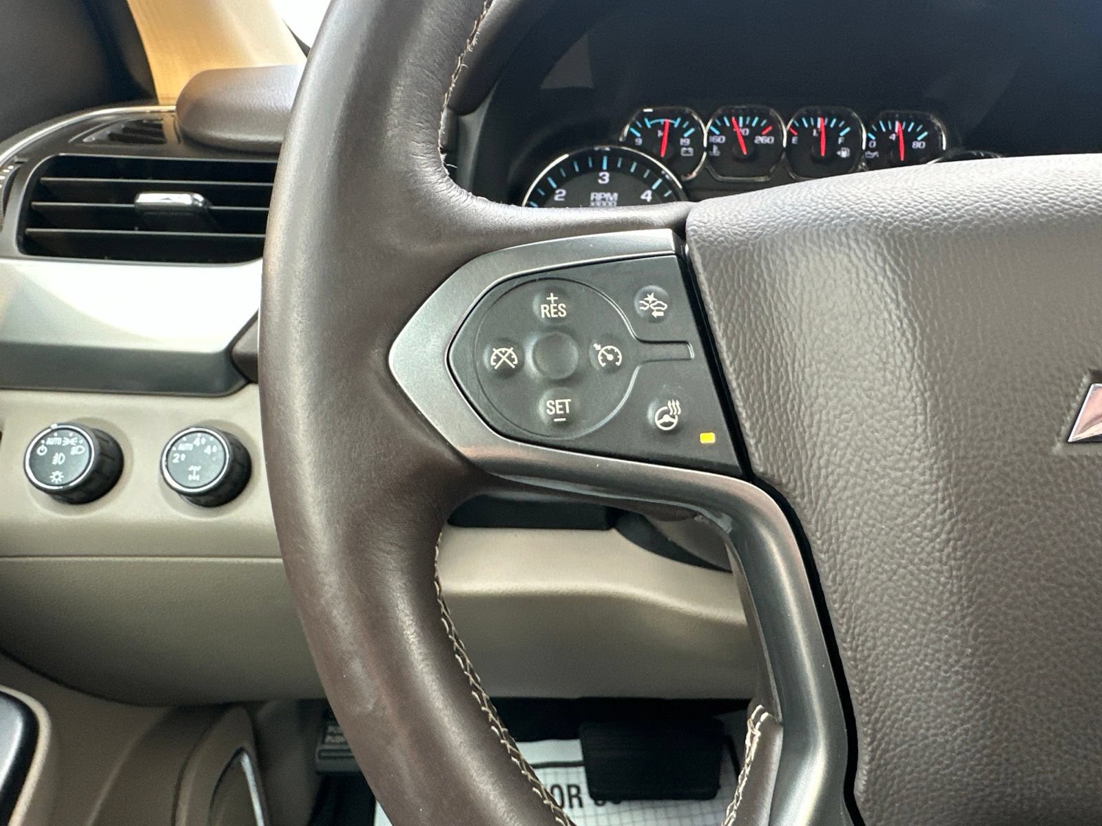 Used 2015 Chevrolet Suburban LTZ AWD/4WD image 57