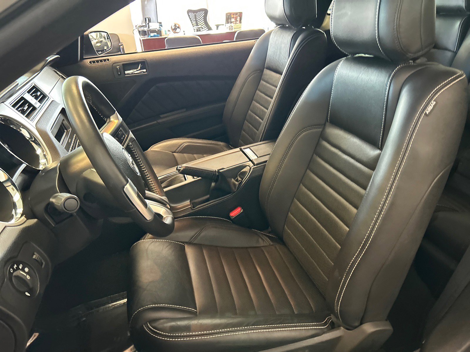 Used 2014 Ford Mustang GT Premium RWD image 6