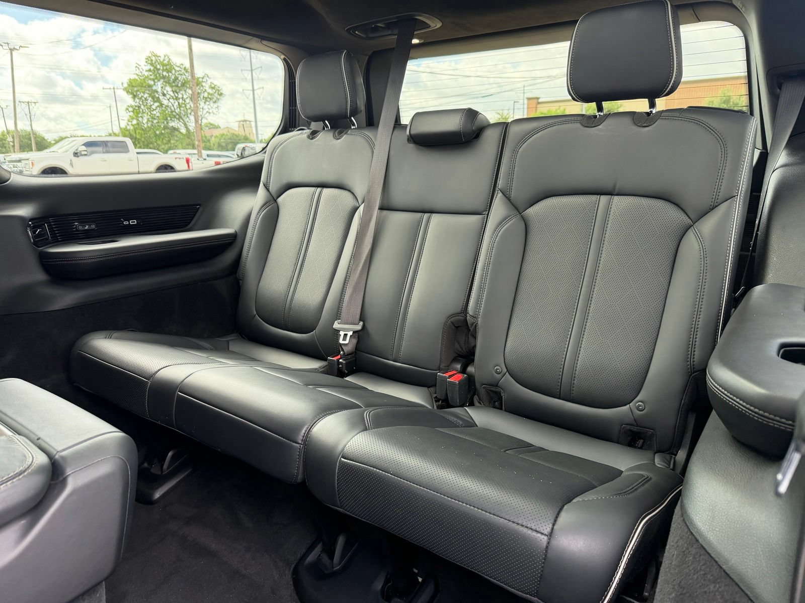 Used 2022 Jeep Grand Wagoneer Series II AWD/4WD image 24