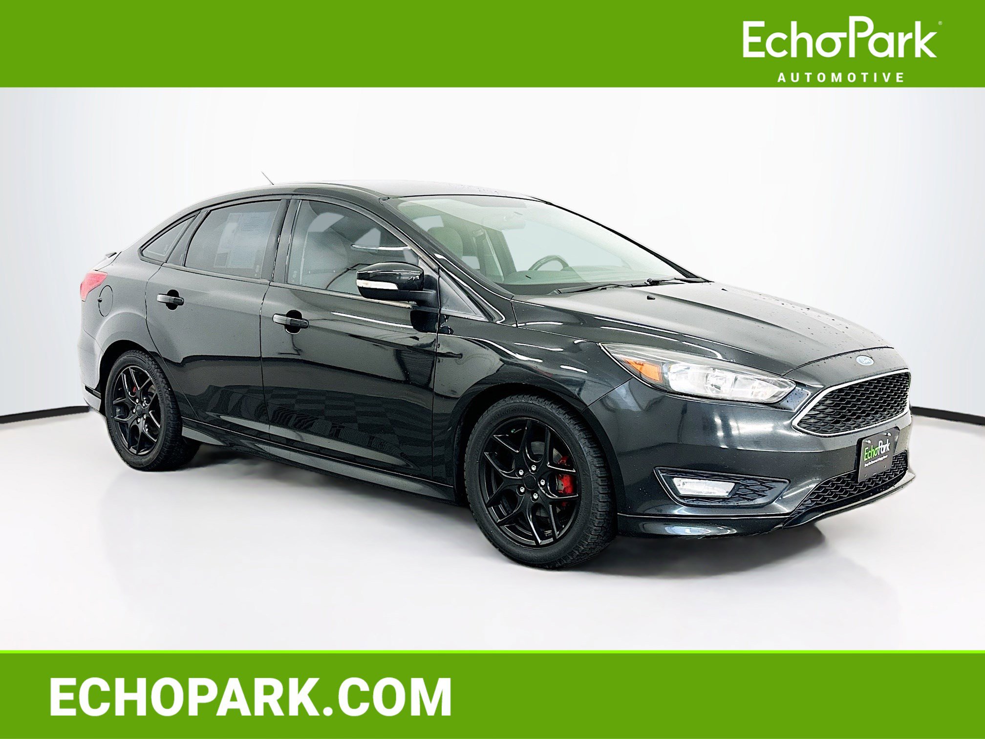 Used 2015 Ford Focus SE w/ SE Sport Package FWD image 1