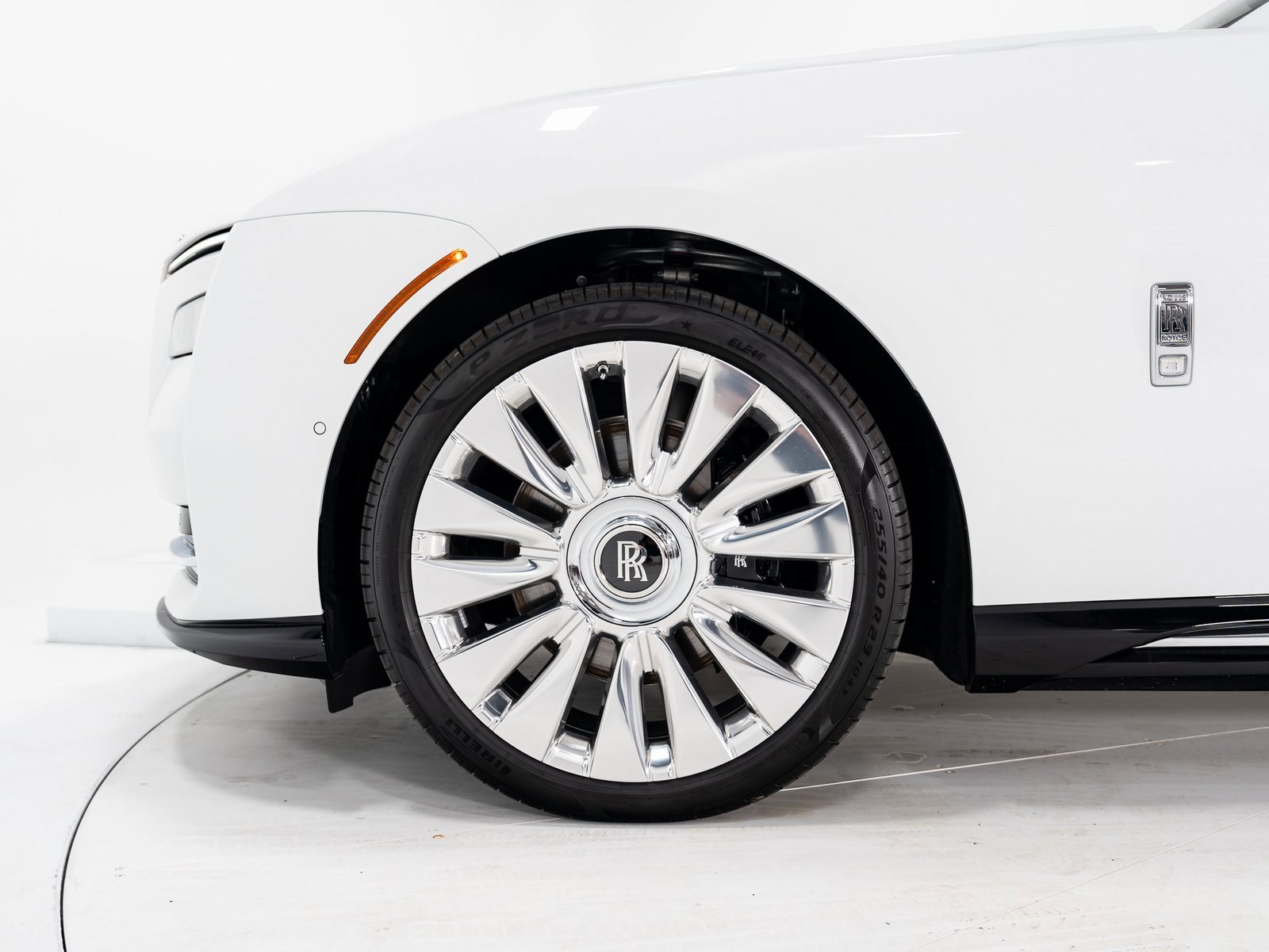 Used 2025 Rolls-Royce Spectre w/ Spectre Launch Package image 39