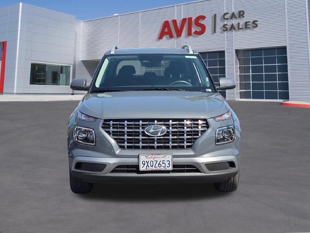 Used 2026 Hyundai Venue SEL FWD image 2