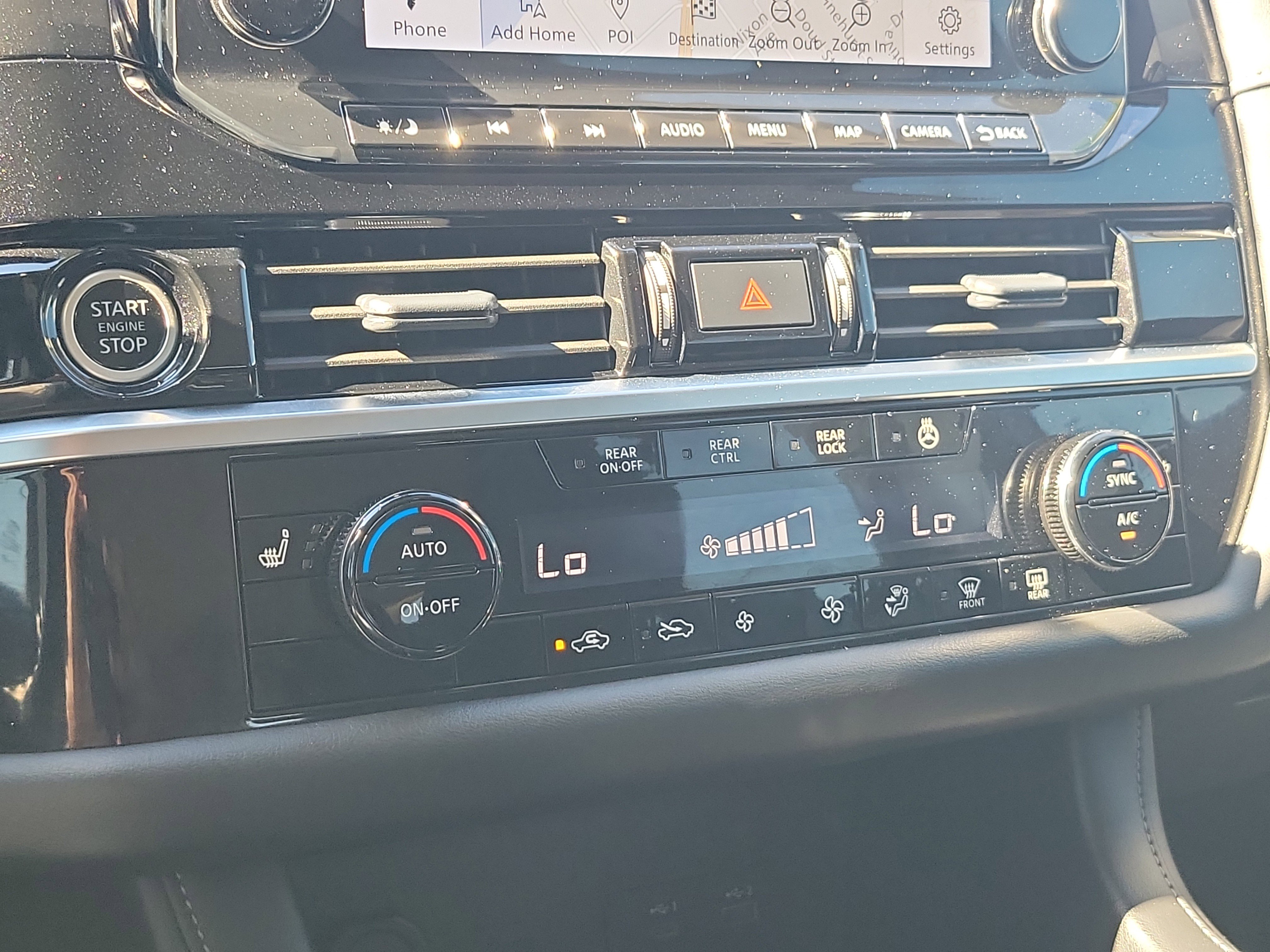 Used 2024 Nissan Pathfinder SL image 35