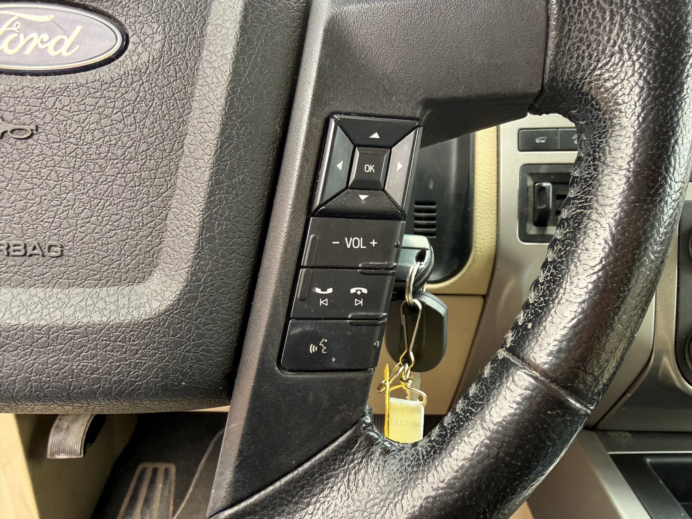 Used 2017 Ford Expedition EL XLT w/ Equipment Group 202A AWD/4WD image 22