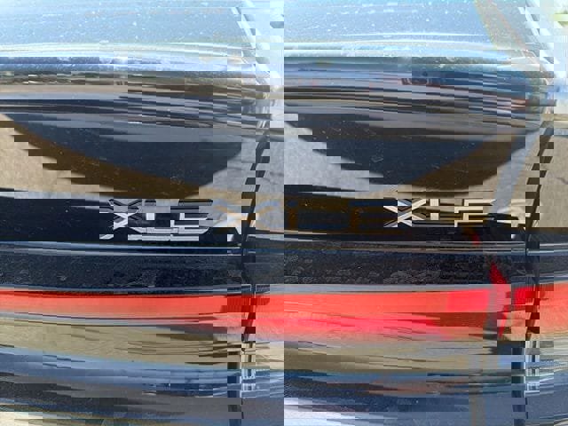 Used 2024 Toyota Prius XLE AWD/4WD image 12