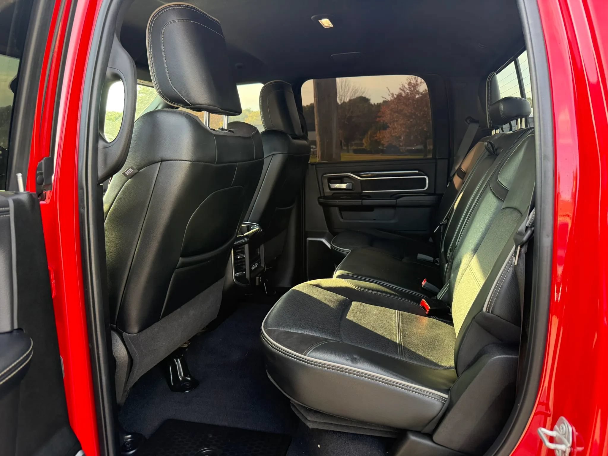 Used 2022 RAM 2500 Laramie AWD/4WD image 5