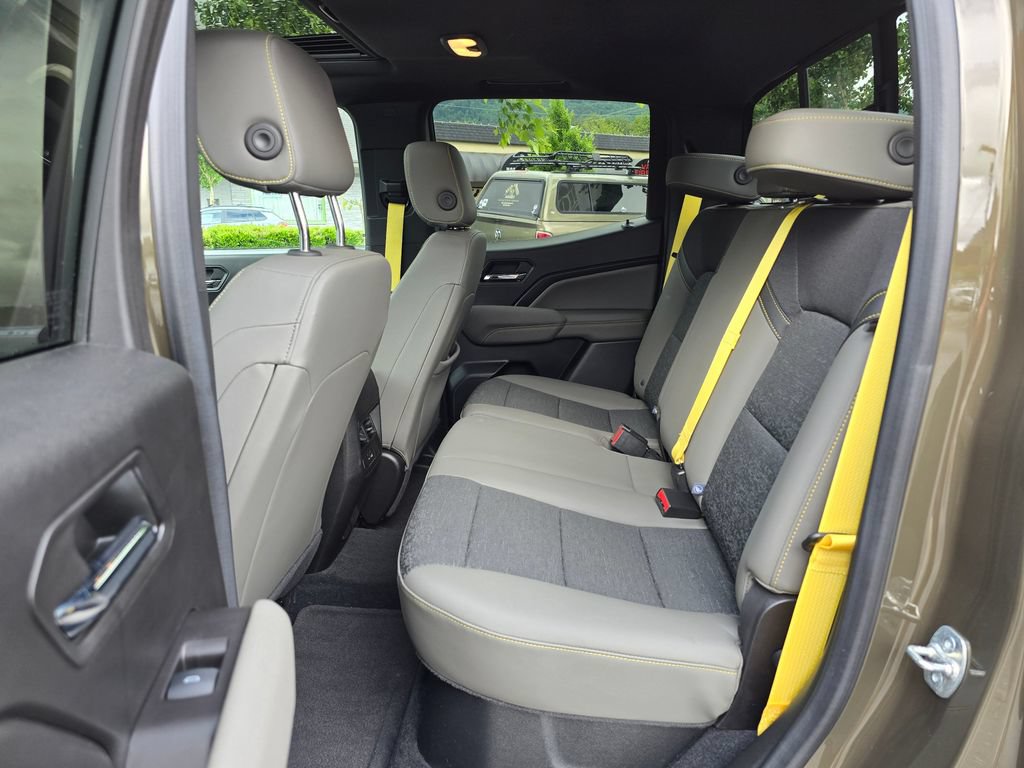 Used 2024 Chevrolet Colorado ZR2 AWD/4WD image 17