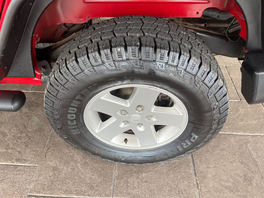 Used 2010 Jeep Wrangler Unlimited Sport image 21