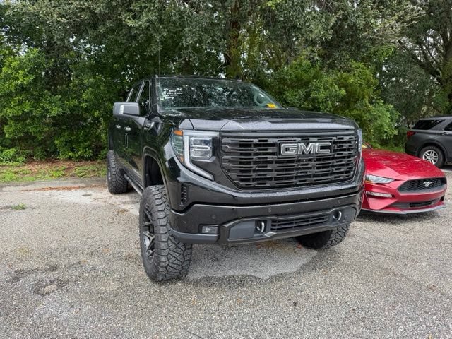 Used 2023 GMC Sierra 1500 Denali w/ Technology Package AWD/4WD image 2