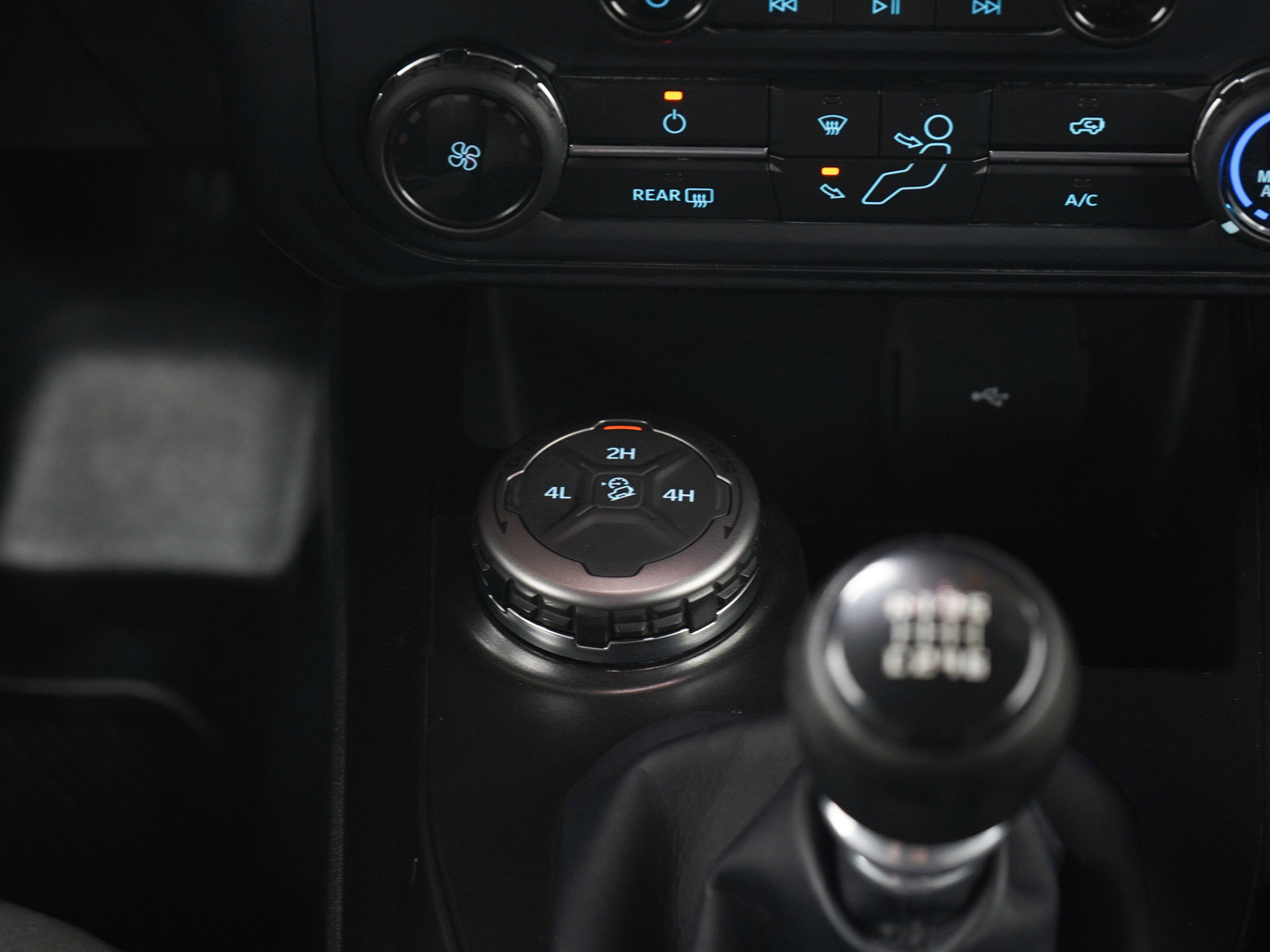 Used 2021 Ford Bronco Black Diamond image 19