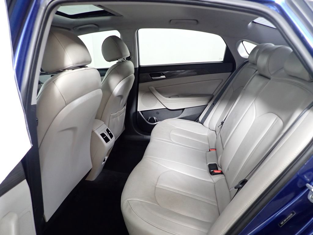 Used 2018 Hyundai Sonata Limited w/ Cargo Package image 28