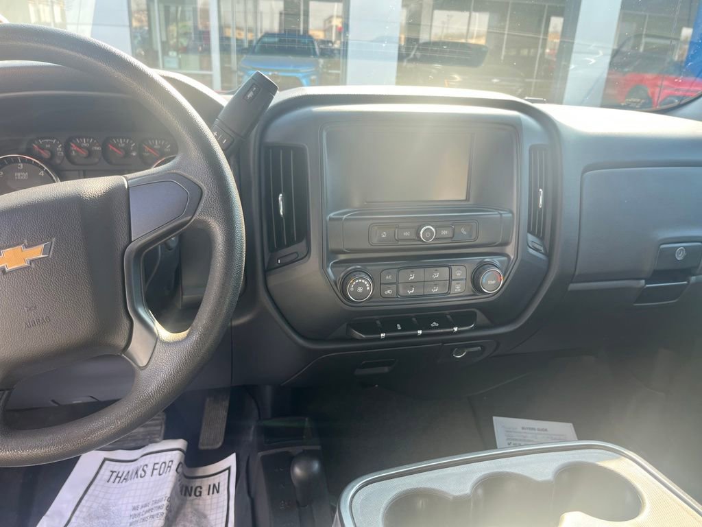 Used 2018 Chevrolet Silverado 1500 Custom w/ Custom Value Package image 10