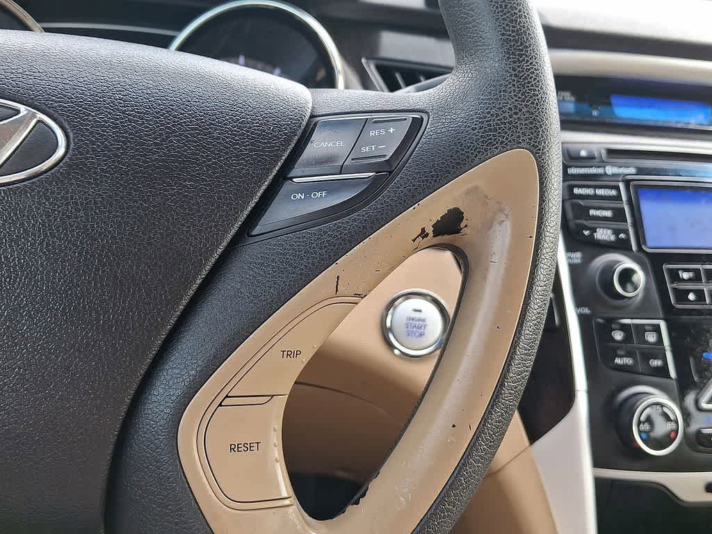 Used 2013 Hyundai Sonata Limited FWD image 18