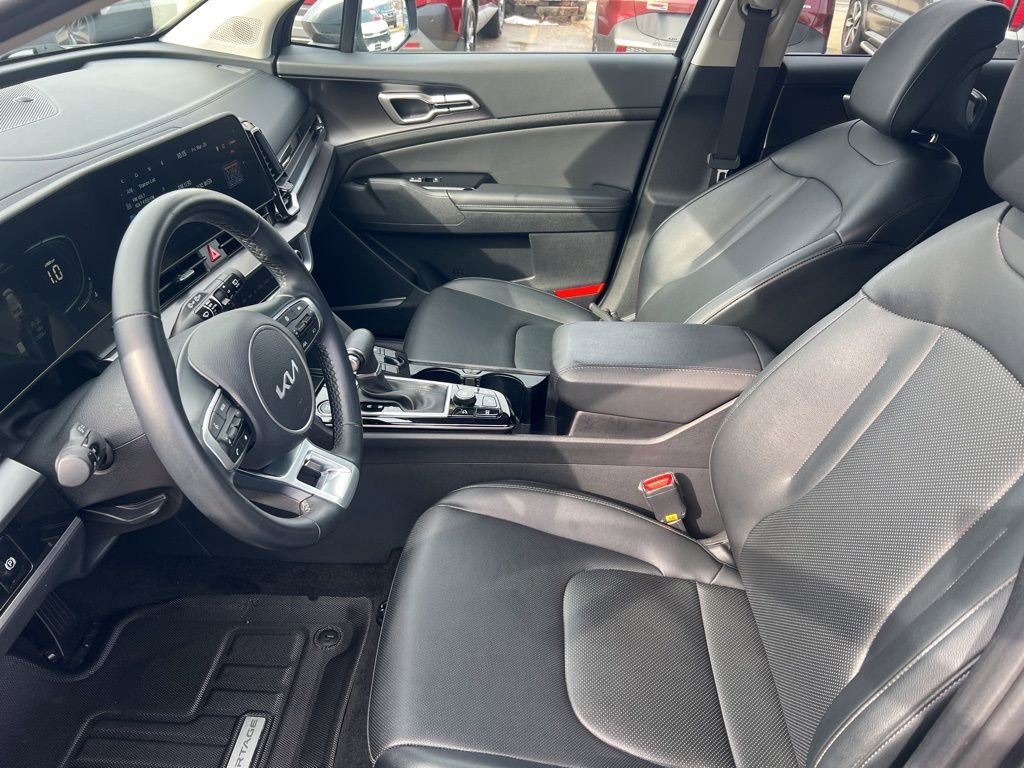 Certified 2024 Kia Sportage EX image 4