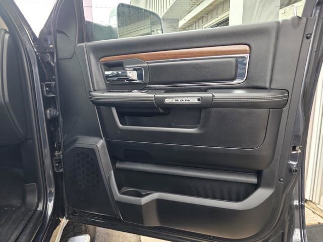 Used 2018 RAM 2500 Laramie w/ Snow Chief Group AWD/4WD image 26