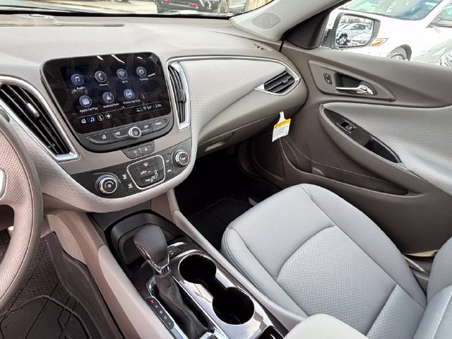 New 2025 Chevrolet Malibu LS w/ Driver Confidence Package FWD image 6