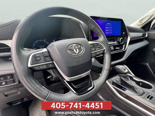 Used 2023 Toyota Highlander Platinum AWD/4WD image 20