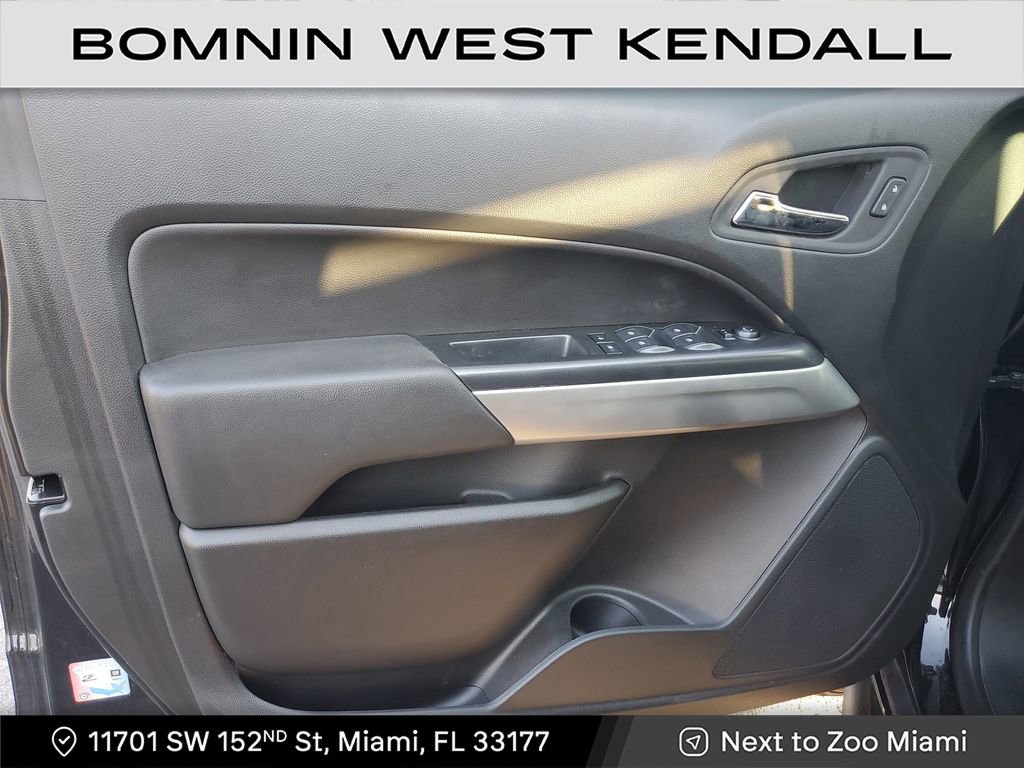 Used 2022 Chevrolet Colorado ZR2 w/ ZR2 Midnight Special Edition image 17