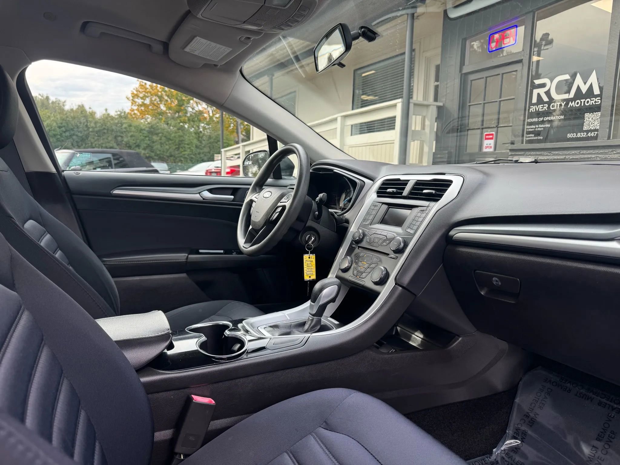 Used 2015 Ford Fusion SE image 21