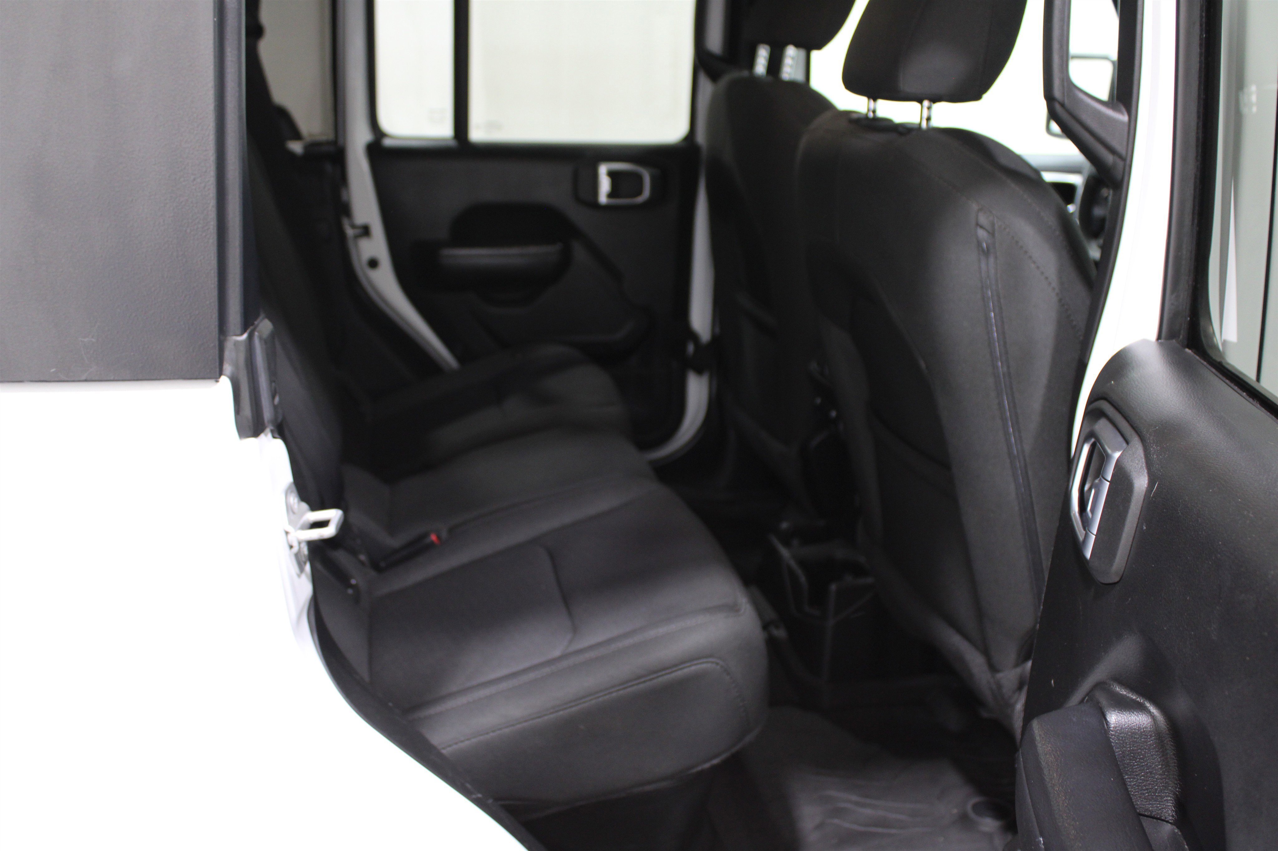 Used 2023 Jeep Gladiator Sport image 27