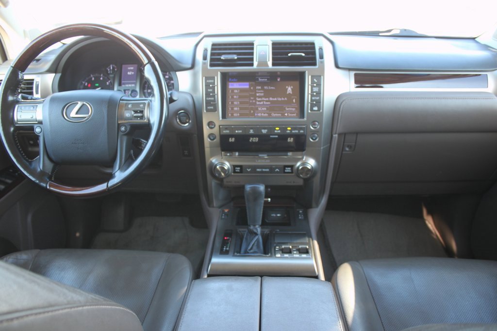 Used 2017 Lexus GX 460 Premium image 9