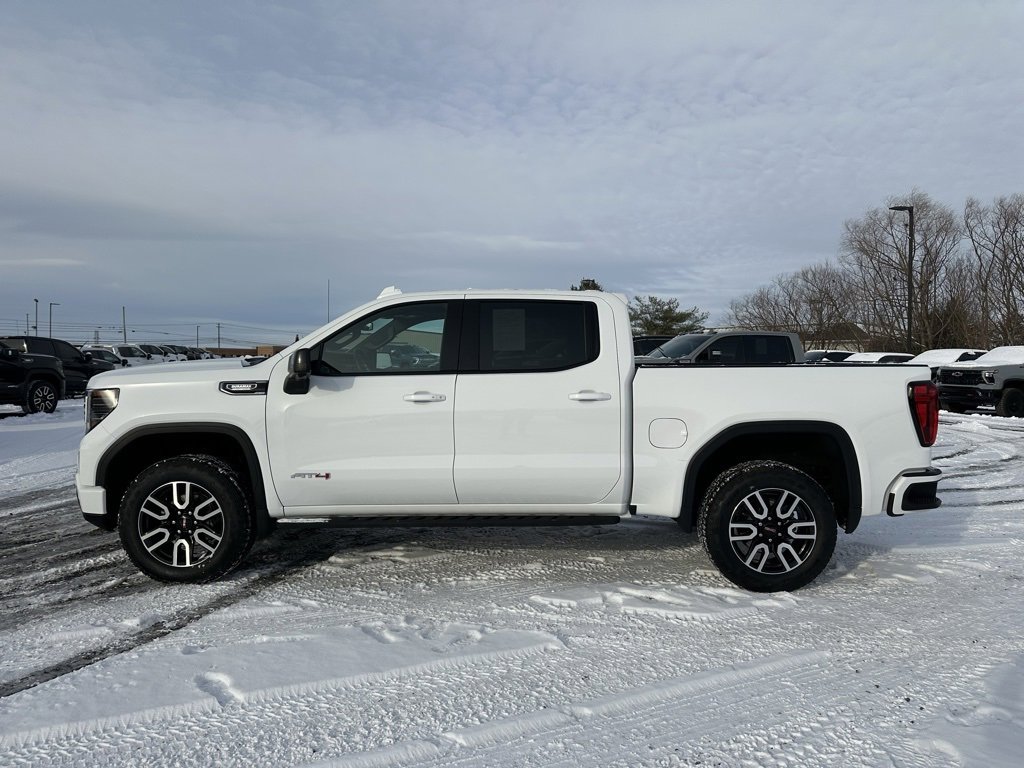 Used 2025 GMC Sierra 1500 AT4 w/ AT4 Premium Package image 9