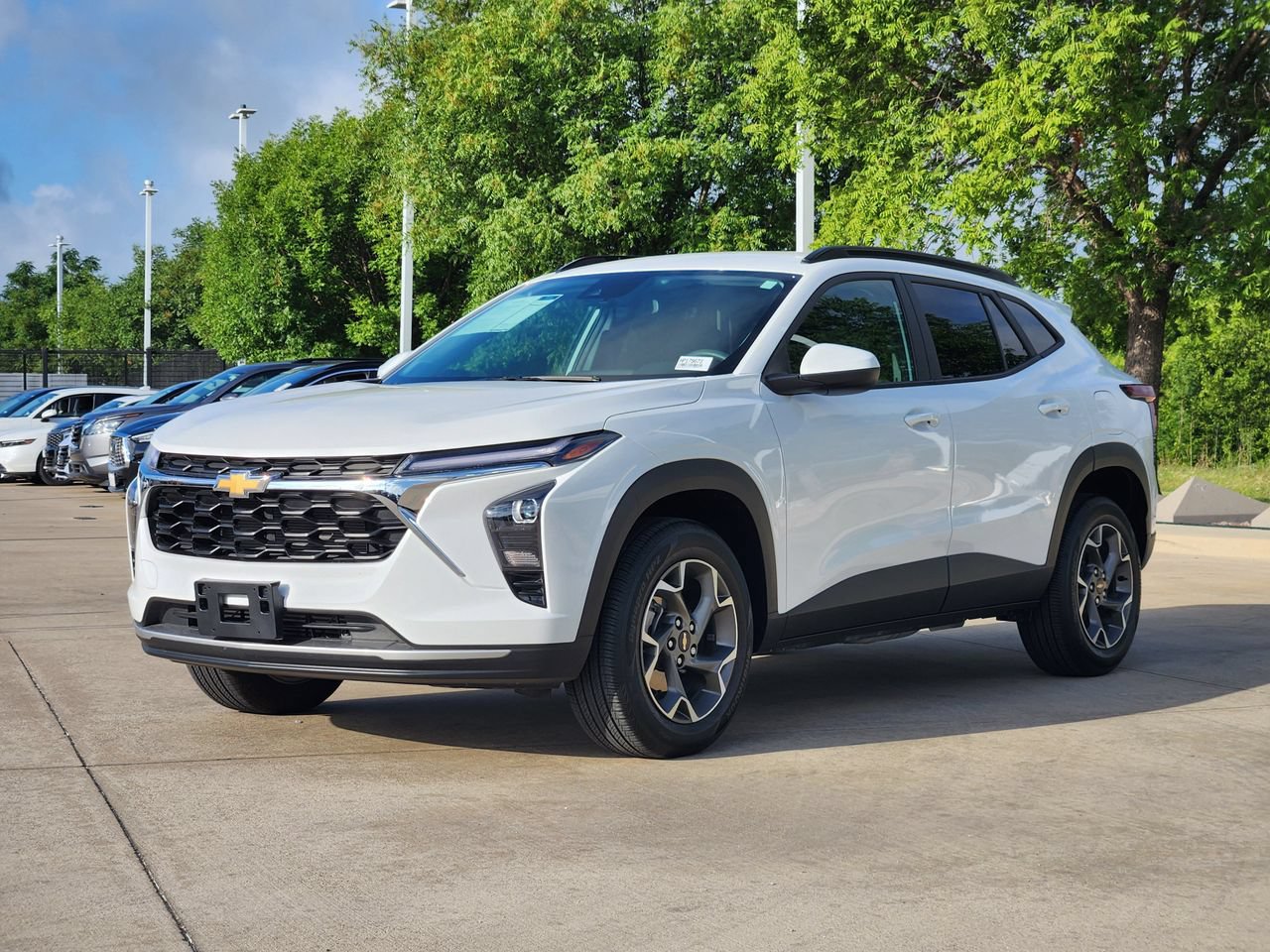 Used 2024 Chevrolet Trax LT FWD image 3