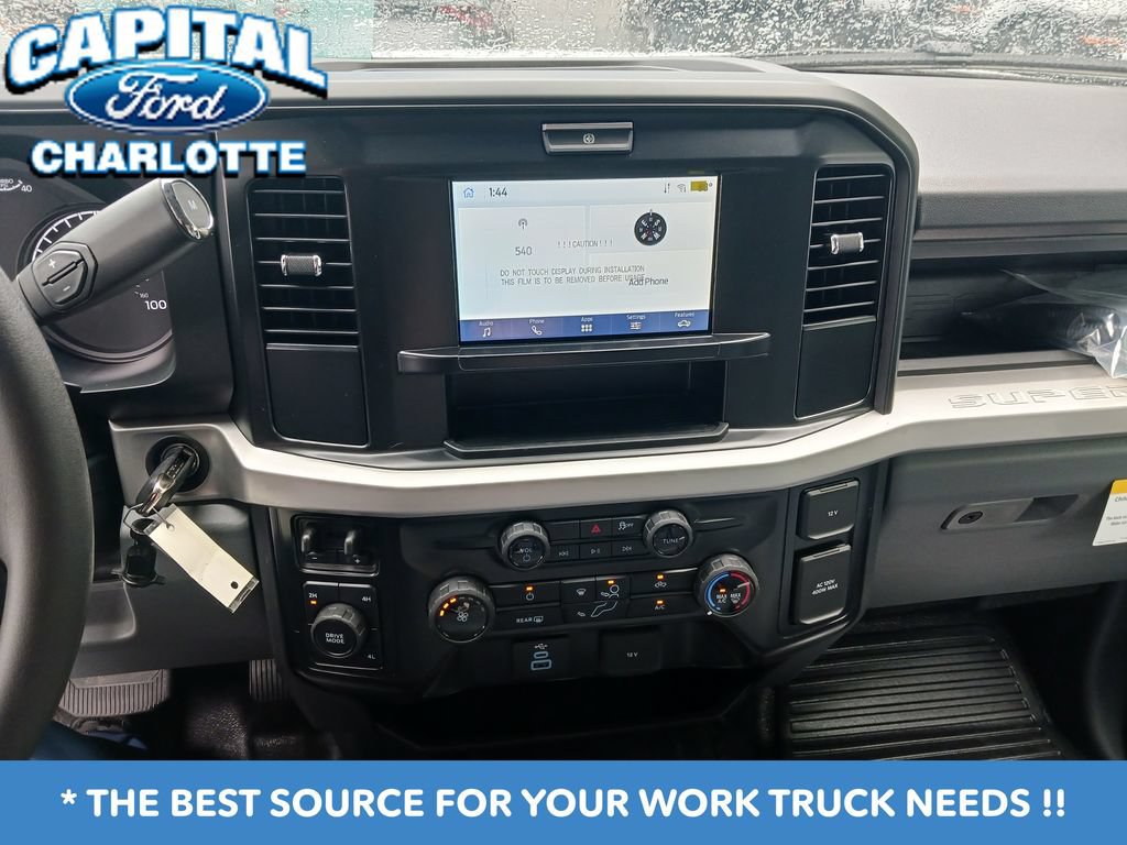 New 2026 Ford F550 4x4 Crew Cab image 16