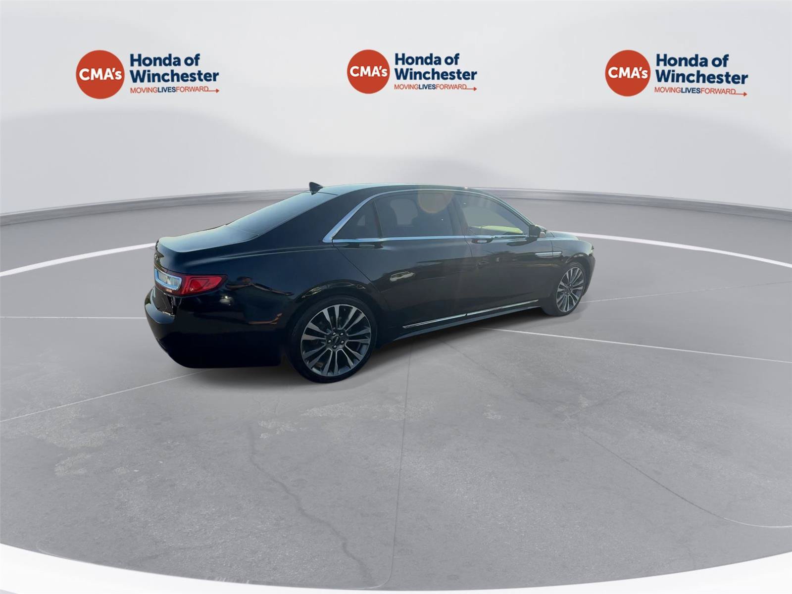 Used 2019 Lincoln Continental Select w/ Continental Climate Package AWD/4WD image 11