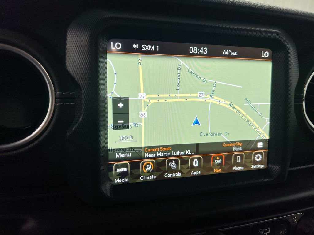 Used 2022 Jeep Wrangler Unlimited Sahara w/ Cold Weather Group image 14