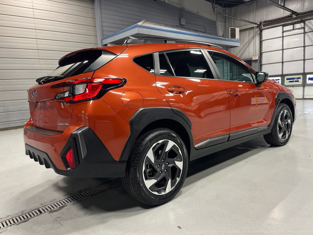 Certified 2024 Subaru Crosstrek 2.5i Limited w/ Crosstrek Mirror Package AWD/4WD image 9
