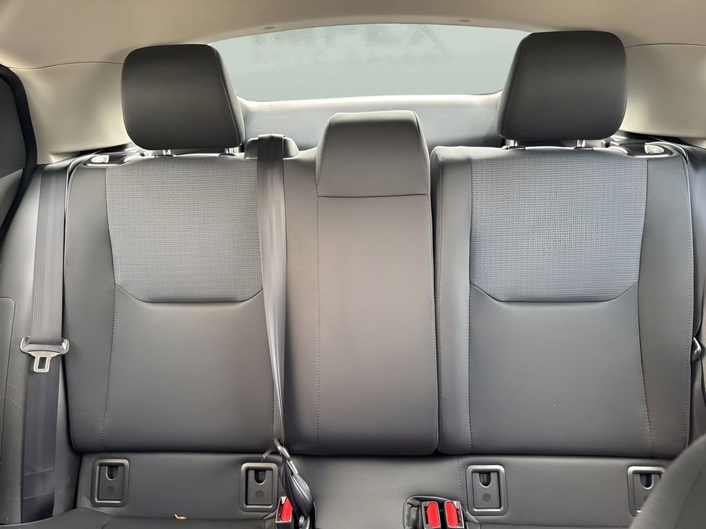 Used 2025 Toyota Prius LE FWD image 10