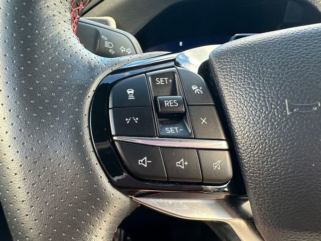 Used 2025 Ford Explorer ST-Line w/ ST-Line Street Pack image 17
