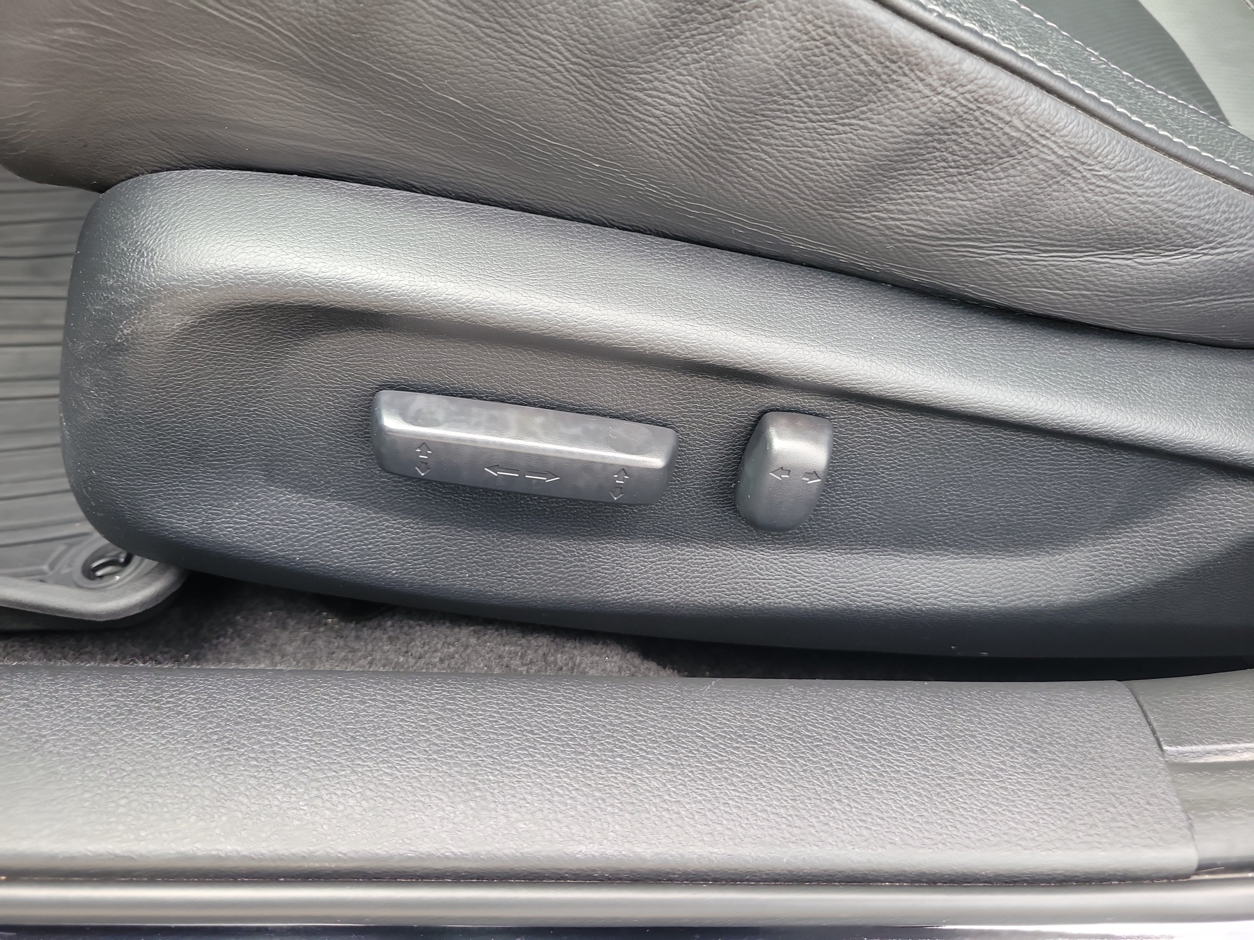 Used 2017 Honda Civic EX-L image 16