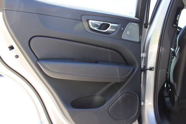 Certified 2023 Volvo XC60 B5 Ultimate AWD/4WD image 23